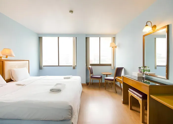 Cloudy A Chidlom - คลาวด์ดี้ เอ ชิดลม Apartment